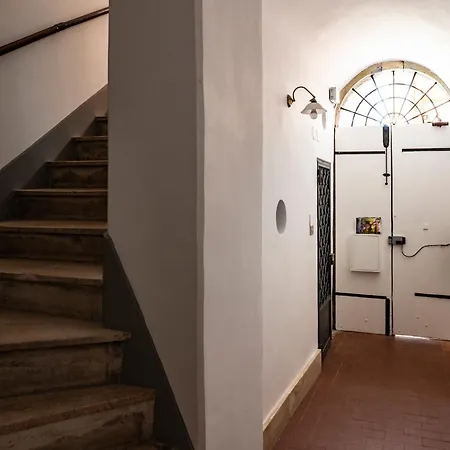 Domus In Lauro Apartment