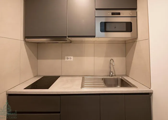 Lejlighed Domus In Lauro Rom