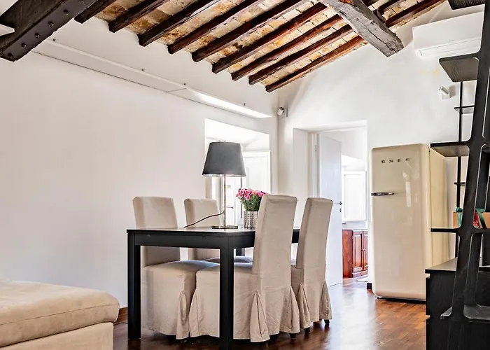 Domus In Lauro * Rom